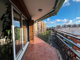 Pis  Carrer de monturiol. Piso en venta en calle de monturiol