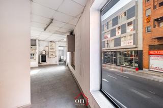 Business premise in Avinguda de Catalunya 21