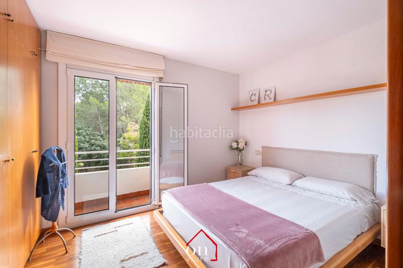 Foto a0efd7ed-06ed-40cd-8dea-c4d8c1802f61. Casa adosada en Eixample Sant Cugat del Vallès