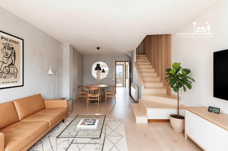 Foto 2735a308-bad0-4433-809a-5d20934c5d63. Maison jumelée avec cheminée chauffage parking dans Sant Cugat del Vallès