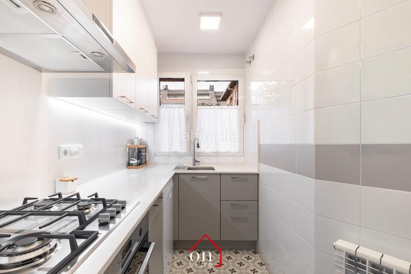 Foto 7fa2e348-aaac-4bcd-85b7-be9a54bf4b54. Semi detached house with fireplace heating parking in Sant Cugat del Vallès