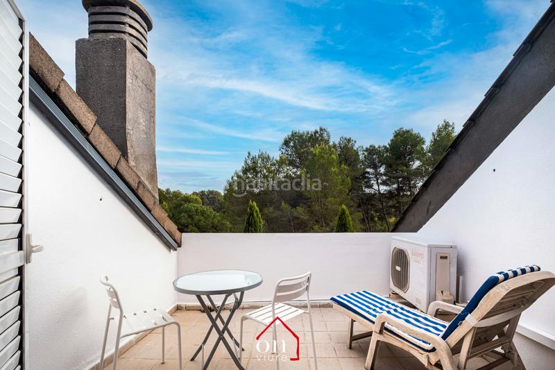 Foto a28bbda6-20f0-4eca-ae07-c724a143d005. Semi detached house with fireplace heating parking in Sant Cugat del Vallès