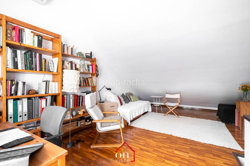 Foto ba8ba3fd-c2a9-4171-8aa9-826165822d41. Semi detached house with fireplace heating parking in Sant Cugat del Vallès