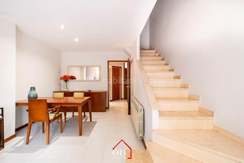 Foto dc08b1ea-d43b-477b-b9e8-b27b3ab58d49. Semi detached house with fireplace heating parking in Sant Cugat del Vallès