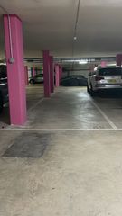 Autoparkplatz in Avinguda de la clota 21