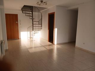 Location Duplex à Olot. Pis duplex de lloguer de temporada