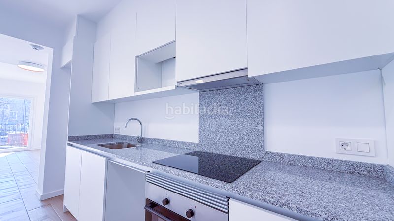 Foto f5a5d8fe-7491-4744-8551-de952178cd3f. Lloguer pis amb calefacció aparcament a Olot