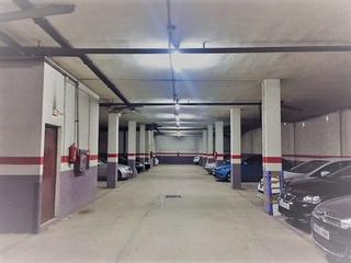 Aparcament cotxe  Calle madrid