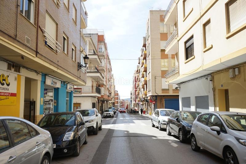 Foto 1dce9a2b-a95c-4531-a045-3f47488b1bae. Alquiler parking coche en calle colón 22 en Requena