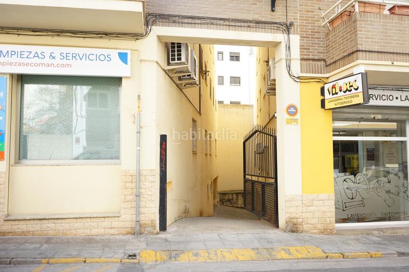 Foto 9cd00383-1ee3-4303-bbe3-d7b37d9cea11. Alquiler parking coche en calle colón 22 en Requena