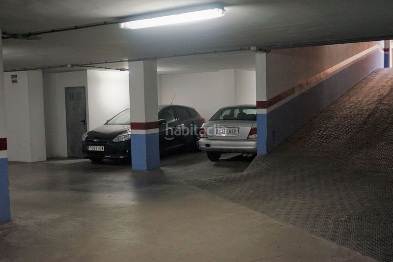 Foto 1f04b0d3-4a28-4482-9f02-e51d4f842da8. Aparcament cotxe a general pereyra 28 a Requena