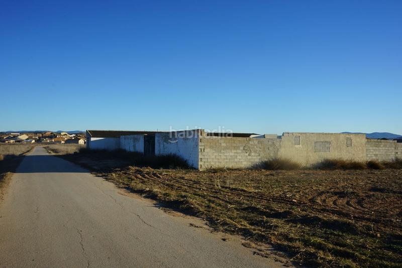 Foto b939483a-f9e4-4925-9594-52825eb1be70. Affitto locale commerciale in rambla 6 in Requena