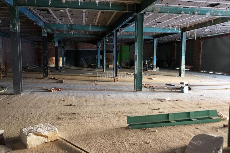 Foto 70079f9c-1e74-428c-ab5a-a0646a5ed4b8. Lloguer local comercial a arrabal 59 a Requena