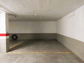 Aparcament cotxe a Calle de colon 28