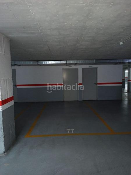 Foto 28bd4b0b-34a1-4f2c-b20e-a2b9f94542f2. Alquiler parking coche en calle mira 9 en Requena