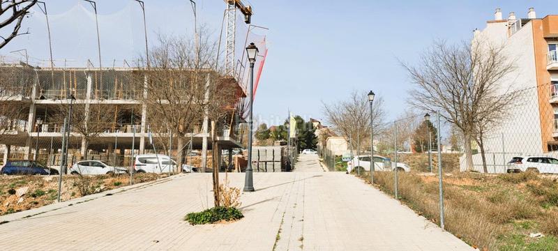 Foto 0e9e13b8-fbd7-4177-aeeb-bfcbbadc2799. Terreno residencial en calle calle fuente reinas 26 parcela zona reinas. en Requena