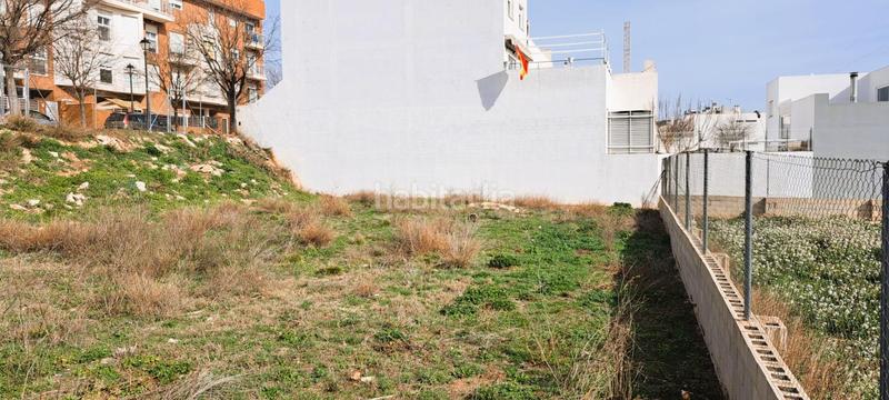 Foto 8c7ff56a-d238-4d1c-ad54-f5487e20104a. Terreno residencial en calle calle fuente reinas 26 parcela zona reinas. en Requena