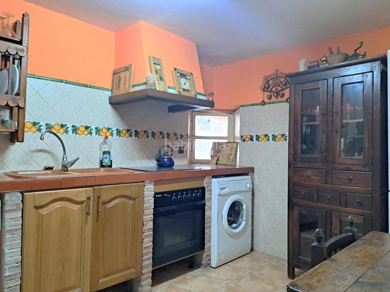 Foto 7142726b-1d4d-4e54-bfa3-fdb029459b33. Casa in calle castillo 35 in Requena