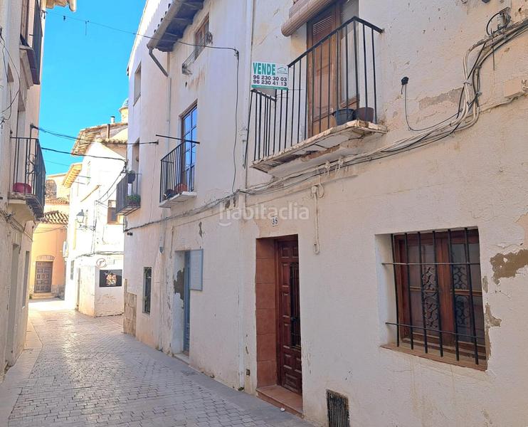 Foto c09042f1-0fe8-4b4a-b272-0b2578c12901. Casa in calle castillo 35 in Requena