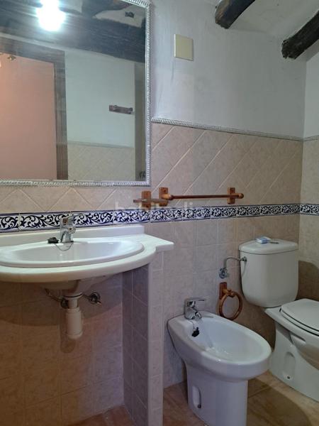 Foto f4e94b26-7790-4bbf-830d-2f05f0db699e. Casa in calle castillo 35 in Requena