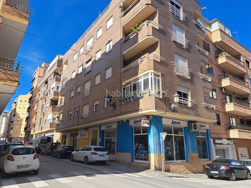 Foto 3256a116-b098-402d-817b-51989423b62c. Piso en calle colon 20 excelente piso céntrico muy cuidado. en Requena
