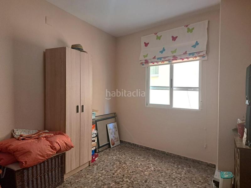 Foto 8321275f-1352-4a2f-ae0c-f85333671ed8. Piso en calle colon 20 excelente piso céntrico muy cuidado. en Requena