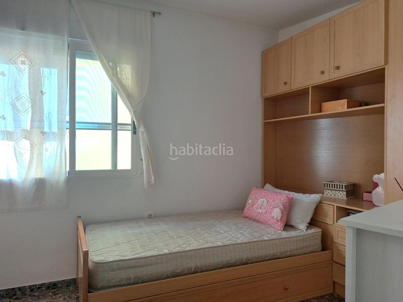 Foto cc449ef0-f883-46f1-be56-56a80c30d61e. Piso en calle colon 20 excelente piso céntrico muy cuidado. en Requena