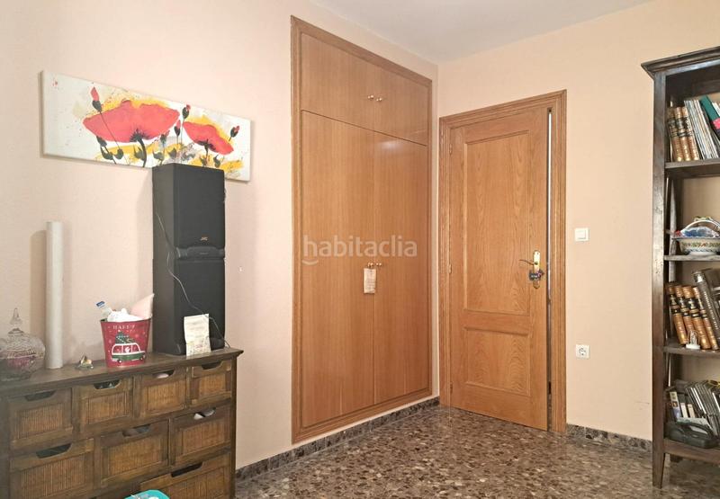 Foto fd888b91-4d65-47ca-a651-b018097f39e4. Piso en calle colon 20 excelente piso céntrico muy cuidado. en Requena