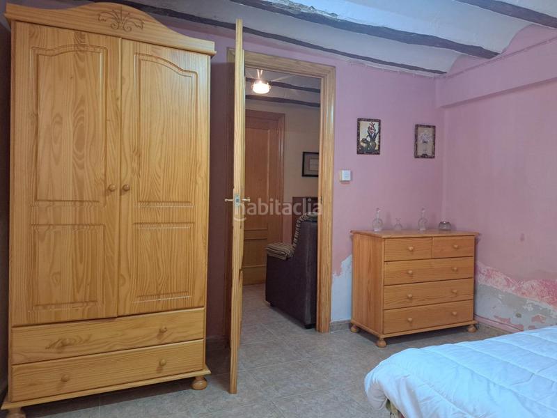 Foto 0c9febf2-e082-46f7-8cbc-0bd170a50b09. Casa bifamiliare in calle mayor cojos 21 in Requena