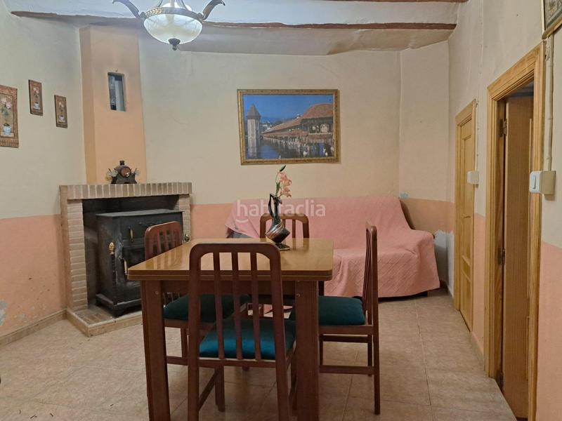 Foto f04cdcd6-30d7-48cf-bbaa-14ce2ecc537d. Casa bifamiliare in calle mayor cojos 21 in Requena