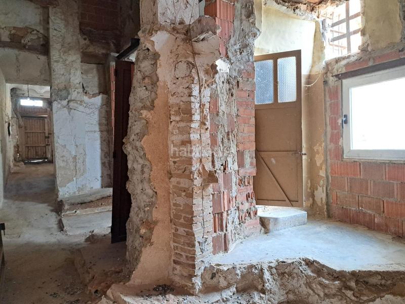 Foto d65e98be-8791-4592-b32f-c8da7b77bb36. Casa amb aparcament a Requena