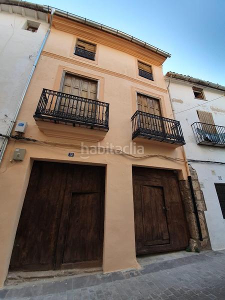 Foto 46ab4456-dde0-4fdc-b9ae-f2821a250245. Casa en calle de santa maría 12 casa para derribo en barrio de la villa. en Requena