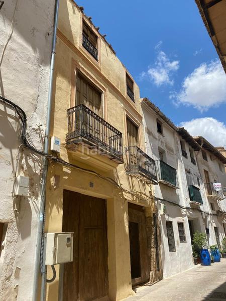 Foto 4ebf1e1d-93ea-49fd-9786-88c6b9e02db9. Casa en calle de santa maría 12 casa para derribo en barrio de la villa. en Requena