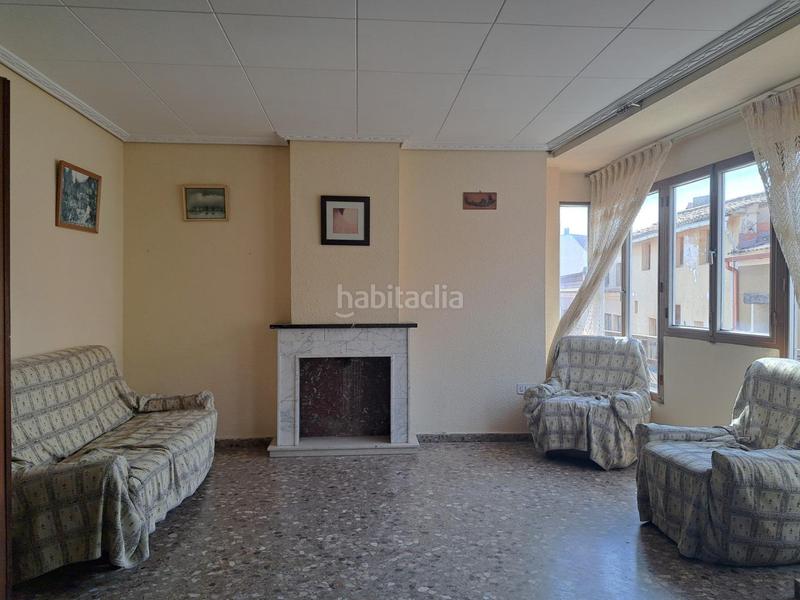 Foto 03960b00-f1bf-4d10-bfec-280023e30194. Piso en calle de garcía gonzález 24 piso con ascensor de cuatro dormitorios en zona céntrica. en Requena