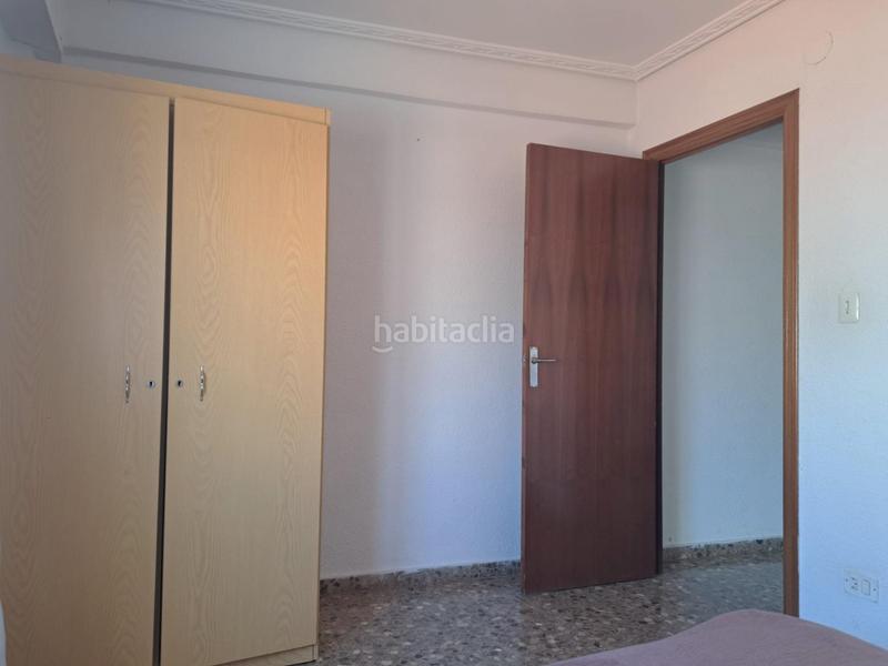 Foto 32846fa1-ddd6-4806-a6db-3ac89f67d473. Piso en calle de garcía gonzález 24 piso con ascensor de cuatro dormitorios en zona céntrica. en Requena