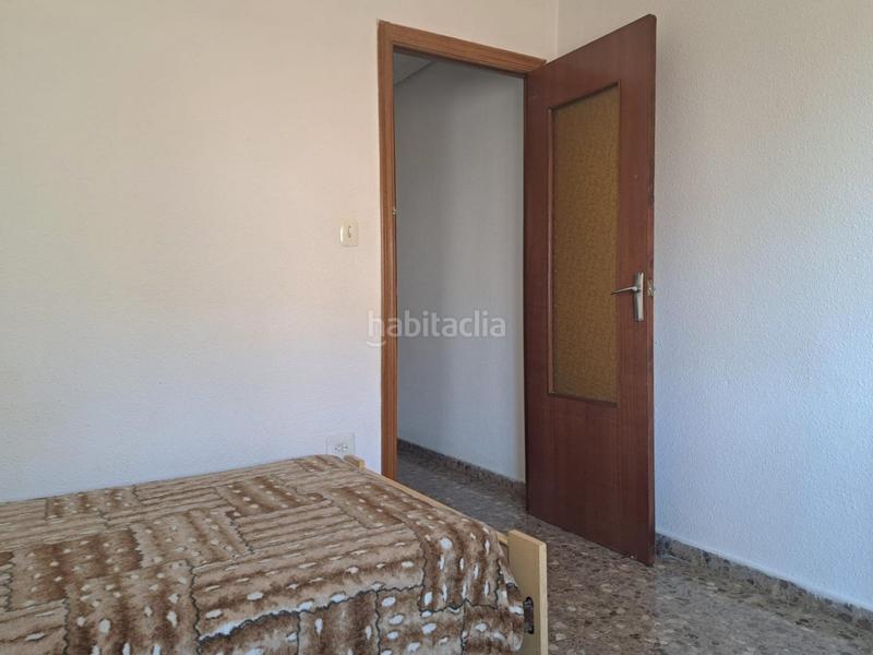Foto 5387e27a-0690-4f65-a0d5-2f716db30873. Piso en calle de garcía gonzález 24 piso con ascensor de cuatro dormitorios en zona céntrica. en Requena