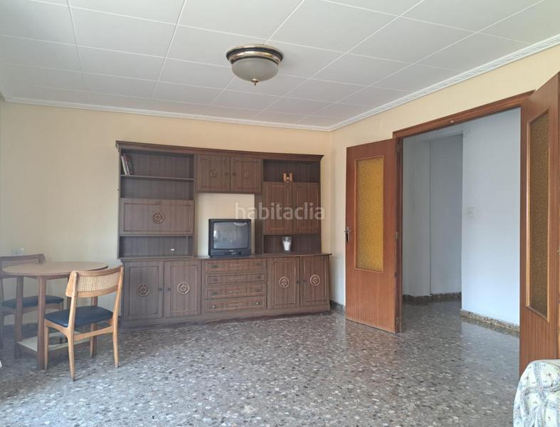 Foto 6e2be882-cb61-4e81-8051-11d4235a3512. Piso en calle de garcía gonzález 24 piso con ascensor de cuatro dormitorios en zona céntrica. en Requena