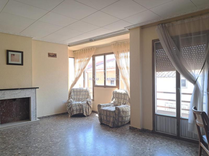 Foto 90fcd8c7-a2e5-458a-8422-f2ba5ea643e4. Piso en calle de garcía gonzález 24 piso con ascensor de cuatro dormitorios en zona céntrica. en Requena