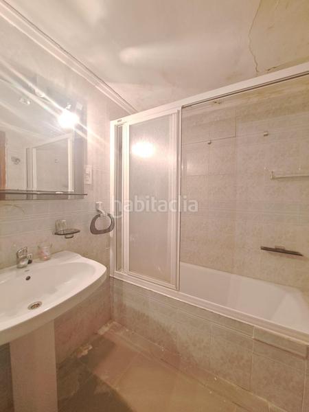 Foto 02a85c76-2a1e-47c1-9c12-8a031af69355. Casa en calle progreso derramador 13 bonita casa de pueblo con amplio patio y fachada a dos calles. en Requena