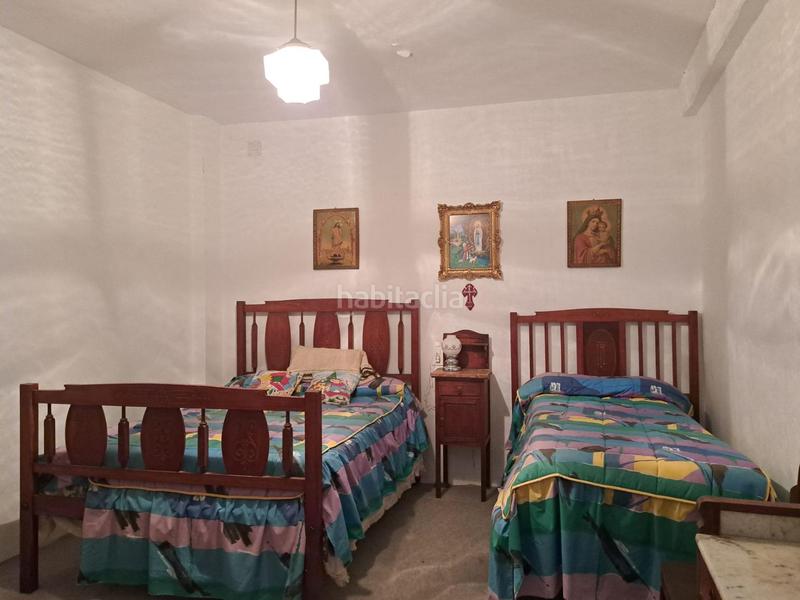 Foto 4f7d8bb8-8d27-4eeb-bd4e-ad9b4b2940d3. Casa en calle progreso derramador 13 bonita casa de pueblo con amplio patio y fachada a dos calles. en Requena