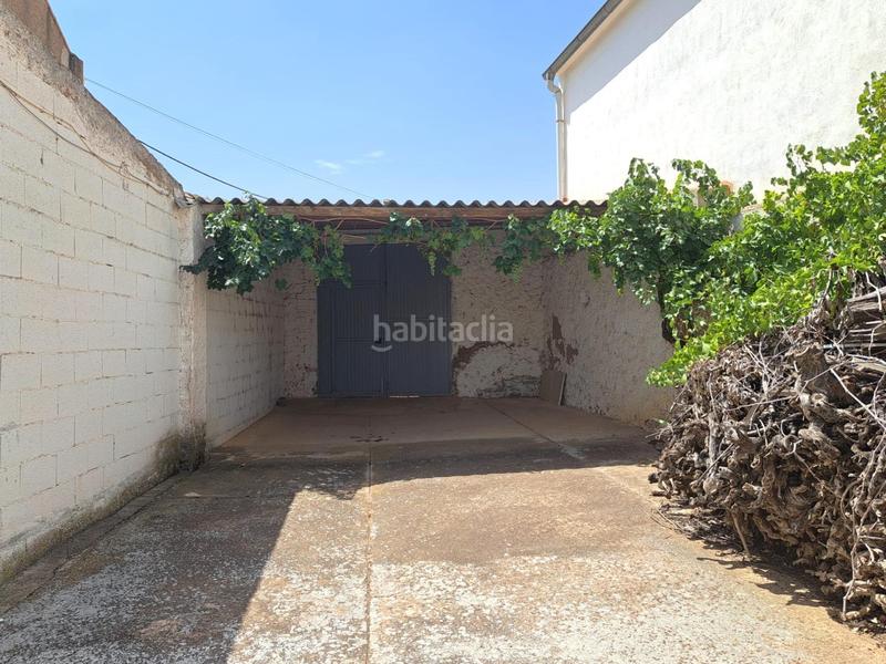 Foto d4cce210-3332-4eab-a8bb-bb696a10f4d6. Casa en calle progreso derramador 13 bonita casa de pueblo con amplio patio y fachada a dos calles. en Requena
