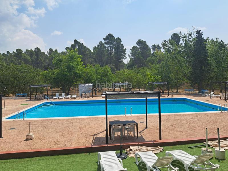 Foto 569ecf4e-7f7d-4401-add1-7202f440226c. Chalet en urbanizacion hontanar 15 amplio chalet en estado impecable. en Utiel