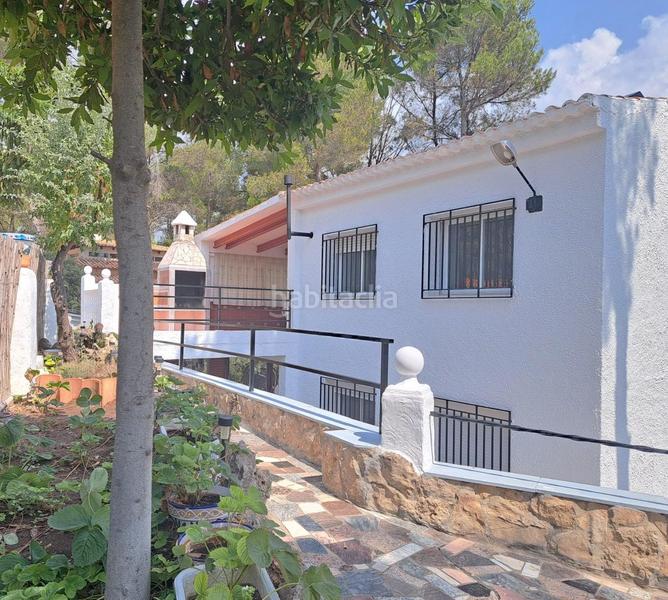Foto e899e9d3-92b7-474b-b976-82a223992136. Chalet en urbanizacion hontanar 15 amplio chalet en estado impecable. en Utiel