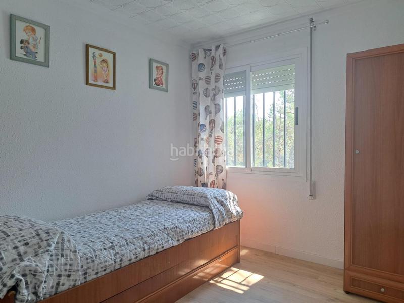 Foto feba1a26-2b13-418c-a7bb-be666722e54e. Chalet en urbanizacion hontanar 15 amplio chalet en estado impecable. en Utiel