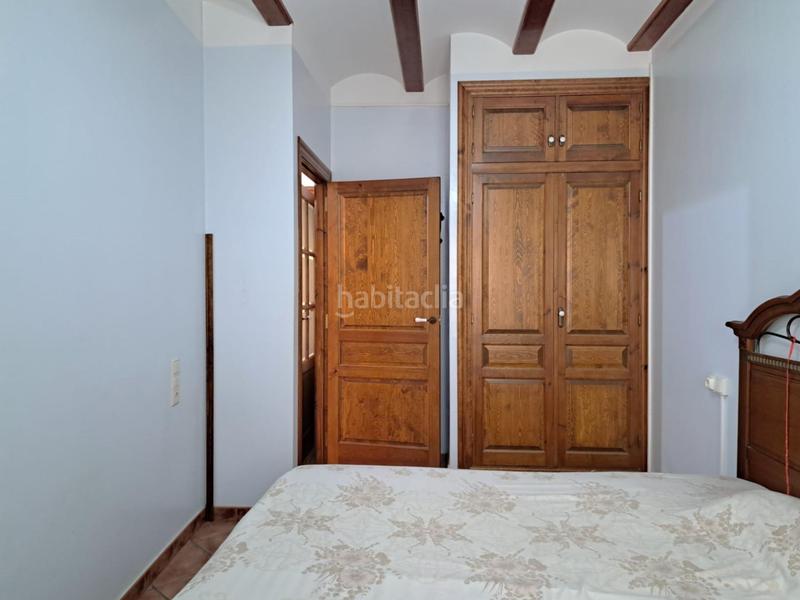 Foto 30468f43-7eb5-4b08-b0f0-c55bce7425cc. Casa adossada a calle san jaime san antonio 48 a Requena