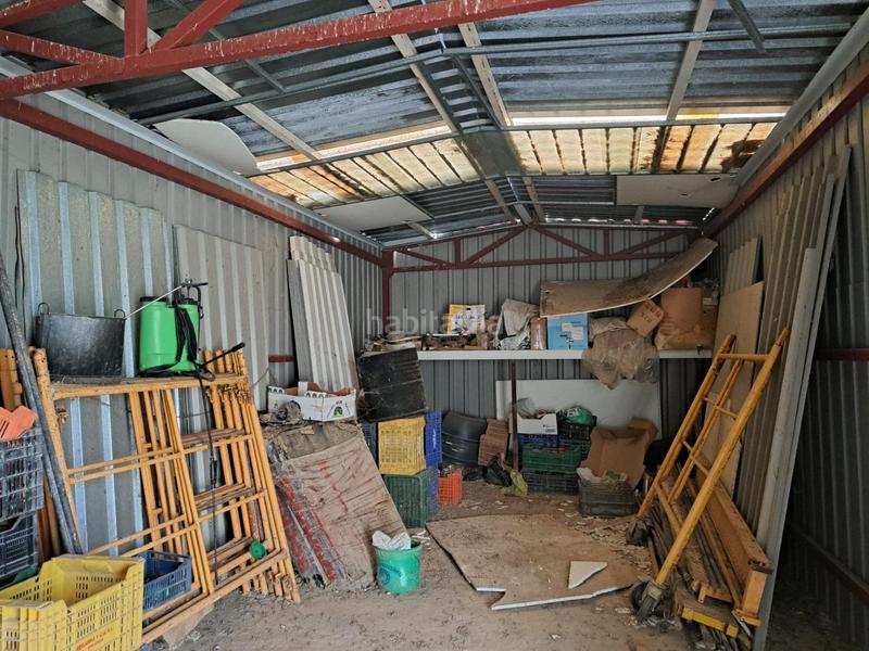 Foto c87aa806-204c-4ad0-9459-4d9c61af2de6. Masía en calle calle Requena casa de campo próxima a con pequeña nave. en Requena