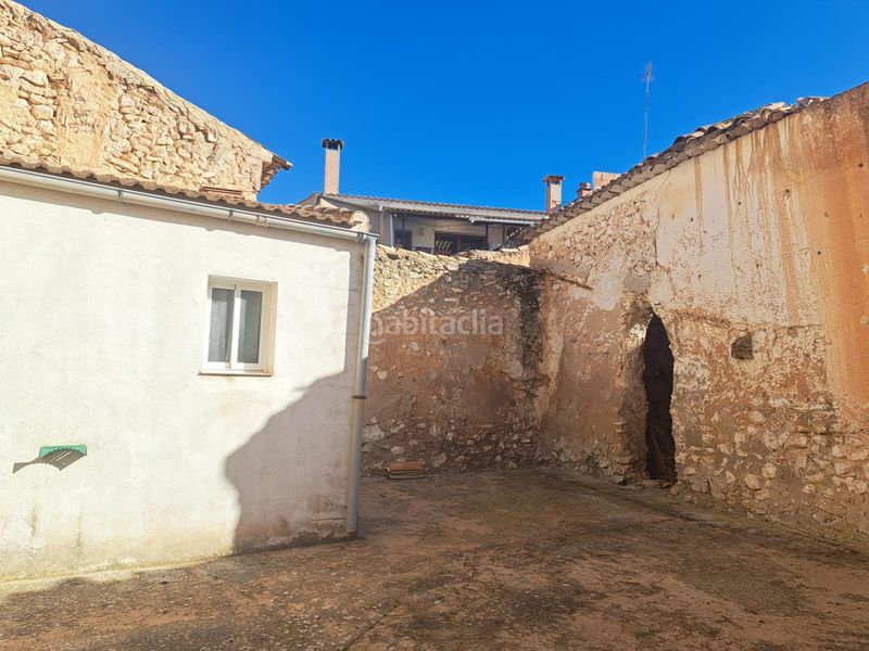 Foto f9f1f315-8eb7-49d7-9f90-b0ab31113ada. Casa a calle huertas 32 a Fuenterrobles