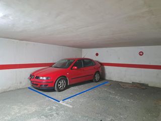 Rent Car parking in Calle calle villajoyosa 22. Plaza de garaje en alquiler próxima a avenida arrabal.