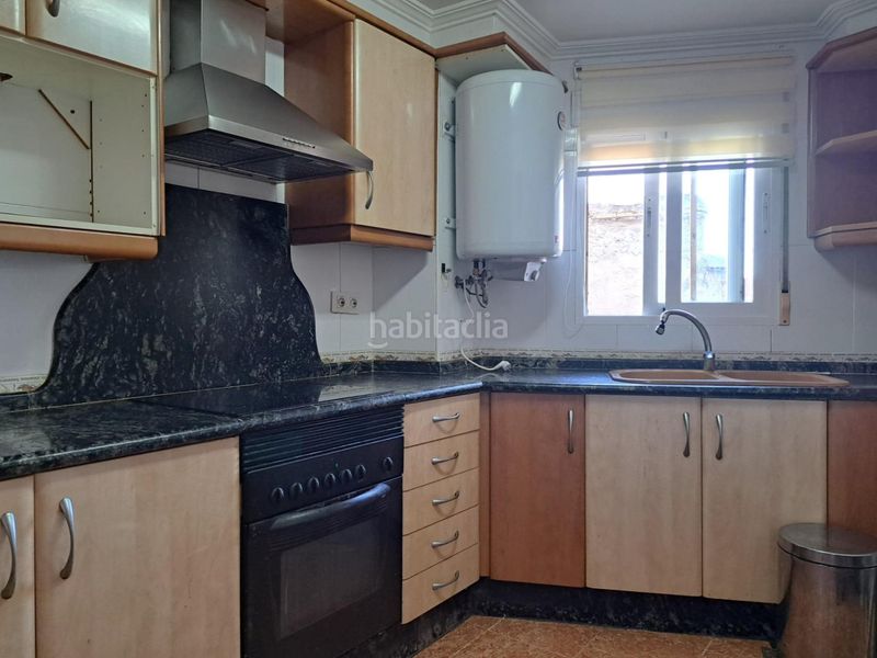 Foto ca4c380e-48e1-4c2a-86b0-ba9659234a1c. Casa a calle poblete 18 a Requena