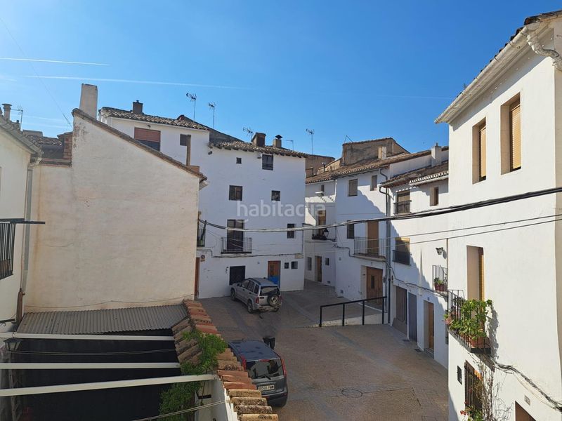 Foto cd9d1b92-66d6-43ce-9289-593011936465. Casa a calle poblete 18 a Requena